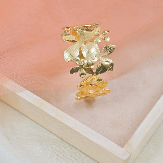 Chunky Floral Golden Bracelet Kada