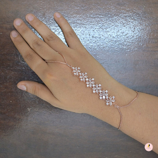 Elegant Indo-Western Hathpanja