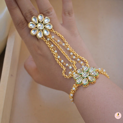 Adjustable Kundan RIng Hathpanja