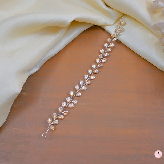 Easy to Style Dainty Hair Accessory for Her