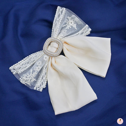 Luxe Lacy Off White Bow