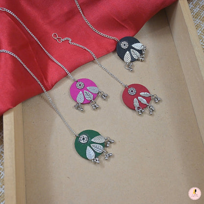 Handcrafted Colorful Tikkas for Navratri