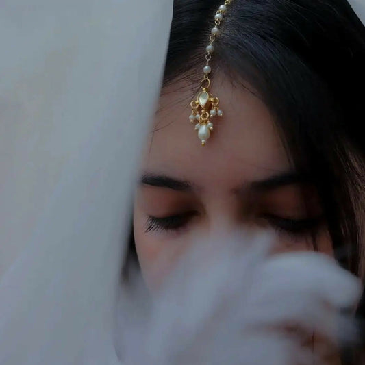 Pachi Kundan Maangtikka
