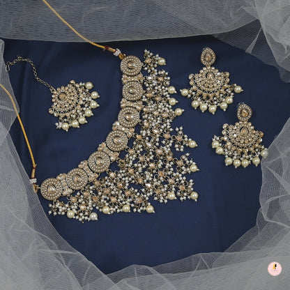 Aamna Waterfall Jewellery Set