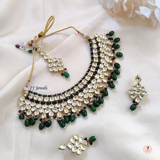 Harpreet Heavy Kundan Neckpiece