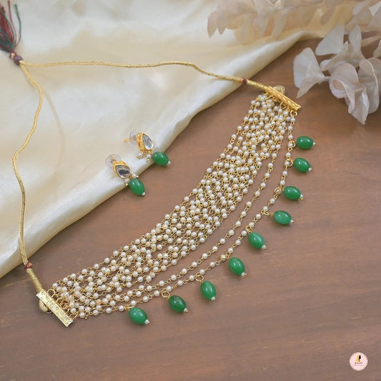 Emerald Pearl Detailed Choker