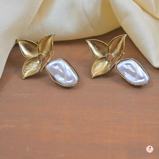 Ankita Mother OF Pearl  Earrings