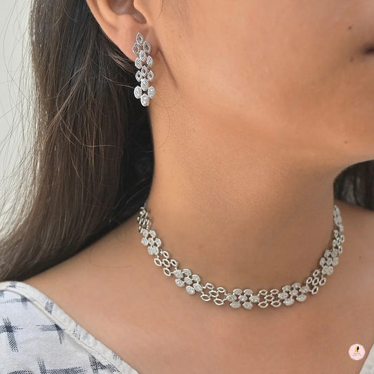 Olivia AD Neckpiece
