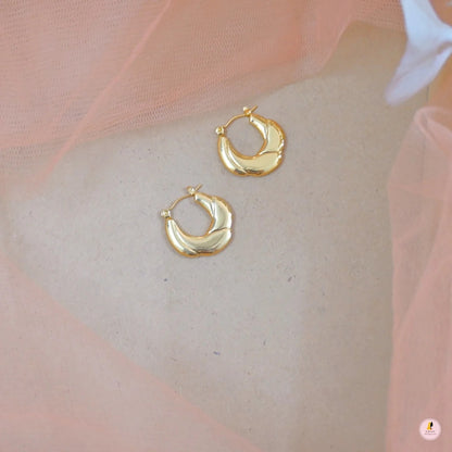 Everyday Chic 18K Gold Earrings -1