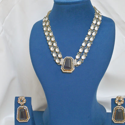 Shivika Short Mala Neckset