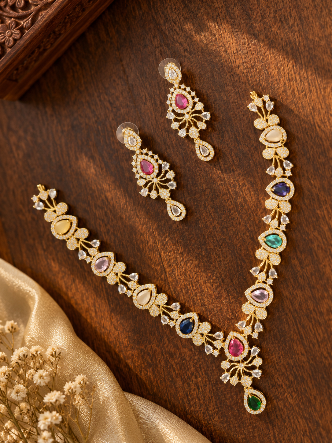 Akira Navratna AD Jewellery Set