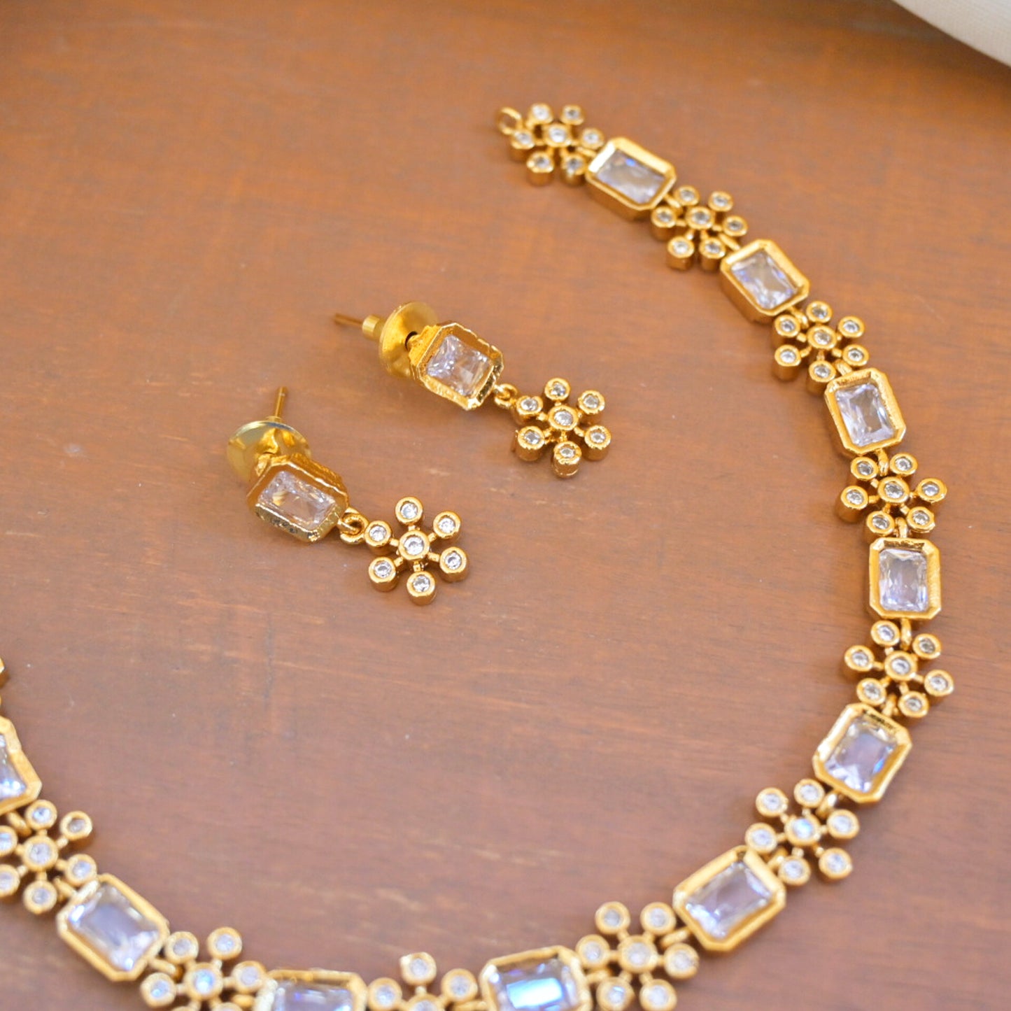Thauya Minimal Gold Plated AD Choker