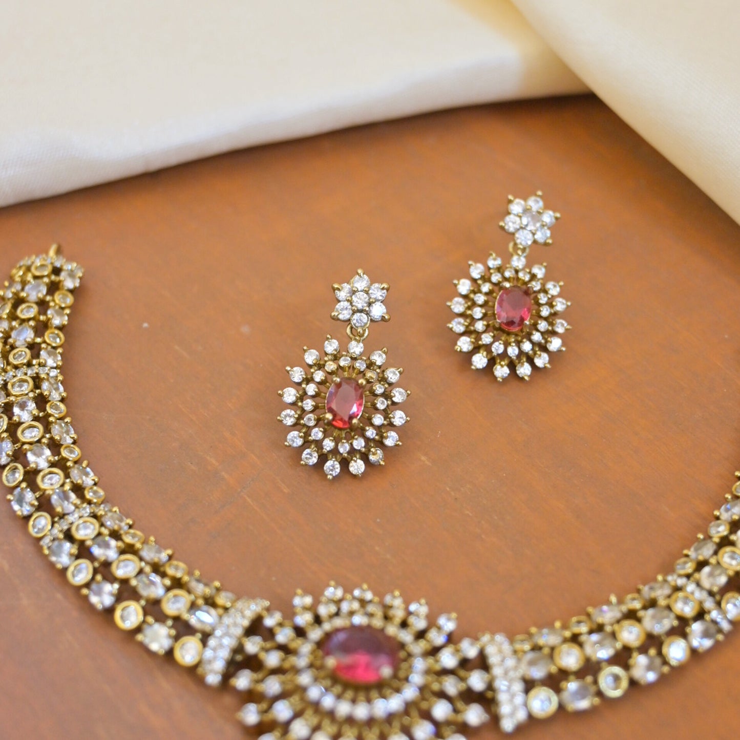Samira Antique AD Collar Jewellery Set