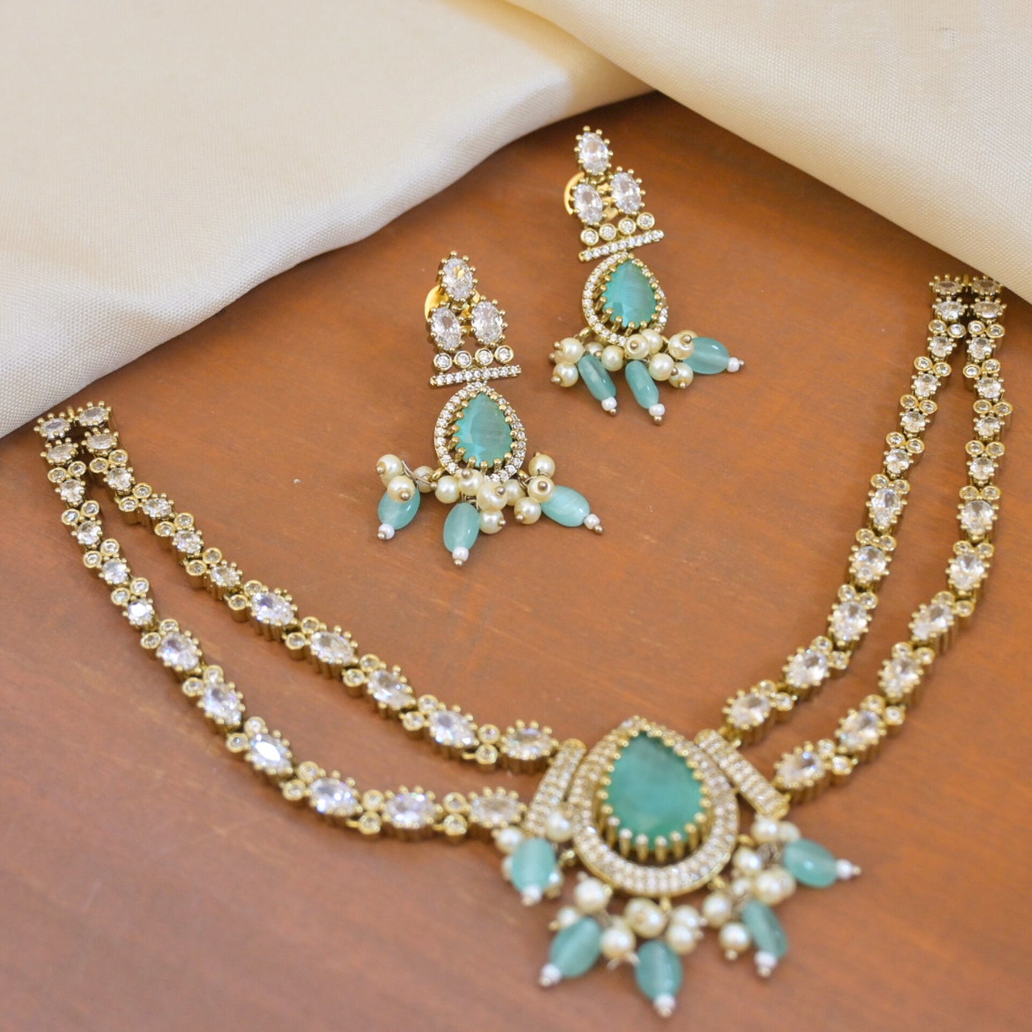 Inaaya Antique AD Jewellery Set