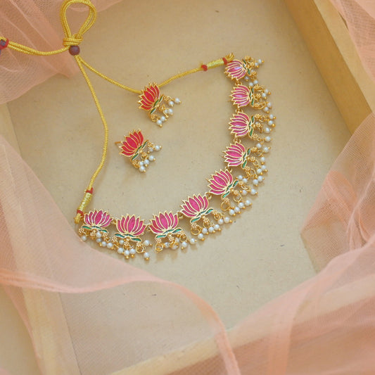 Trending Lotus Jewellery Set