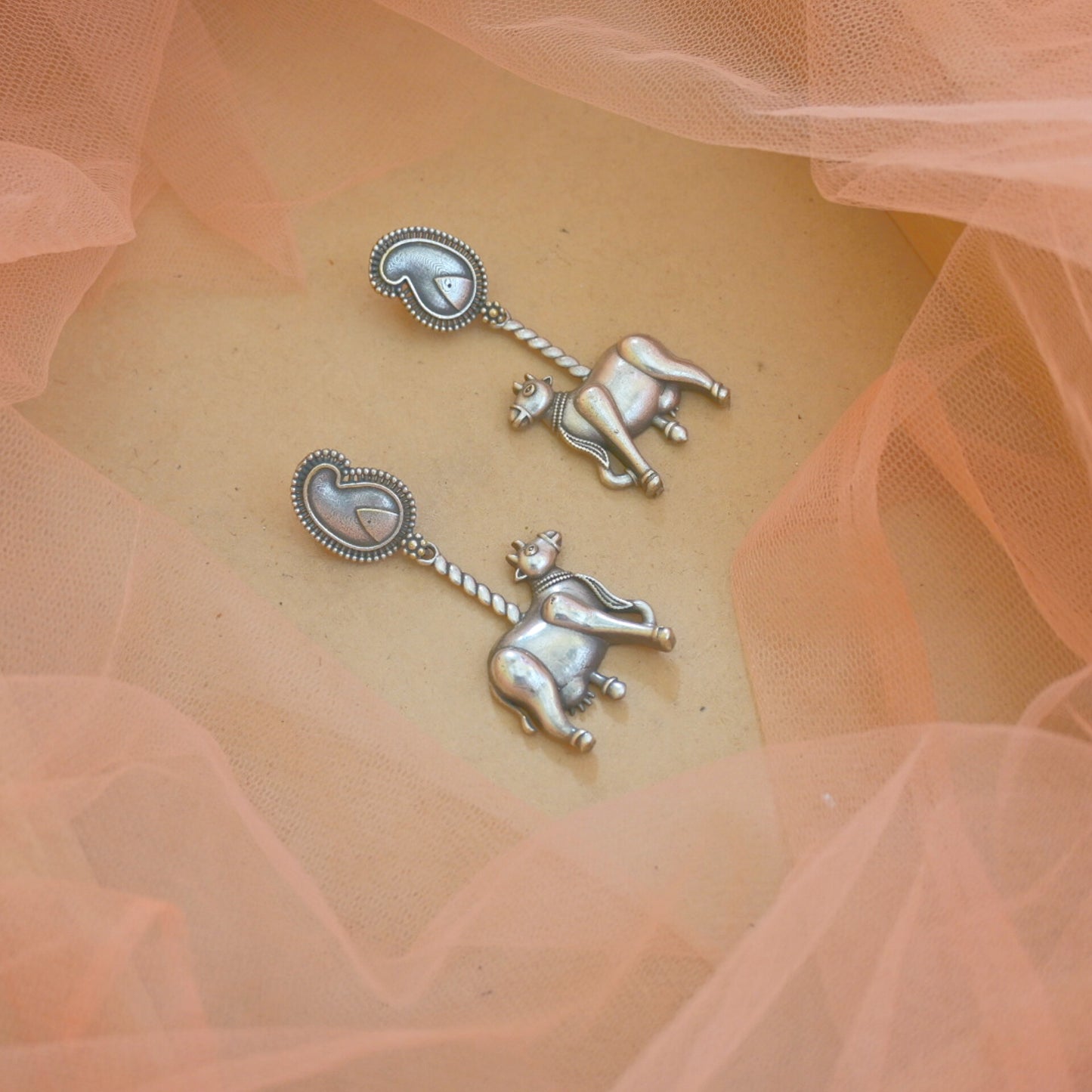 Anvi Earrings