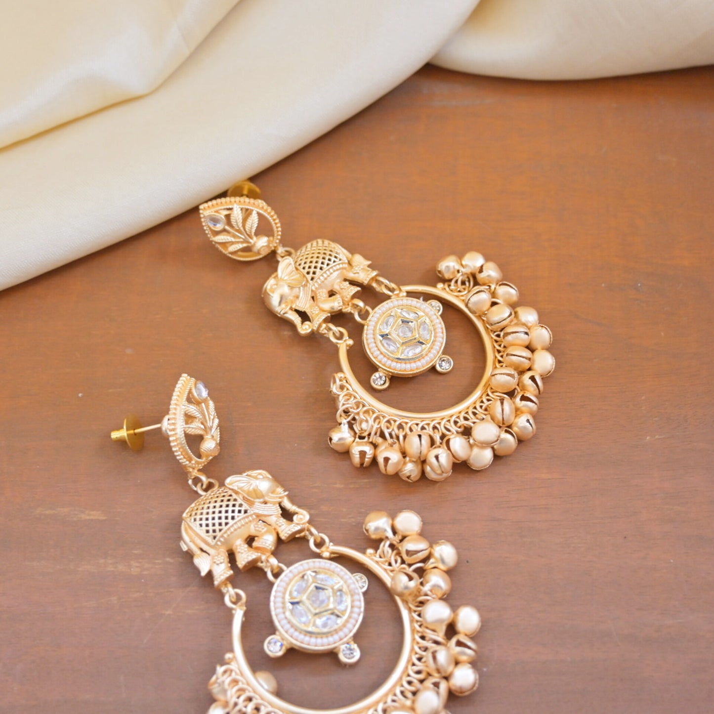 Aliza Kashmiri Ghungaroo Chaandbalis