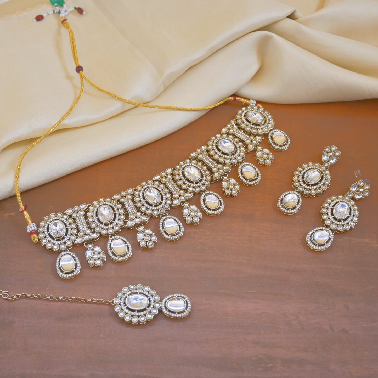 Siara Polki Style Choker Set