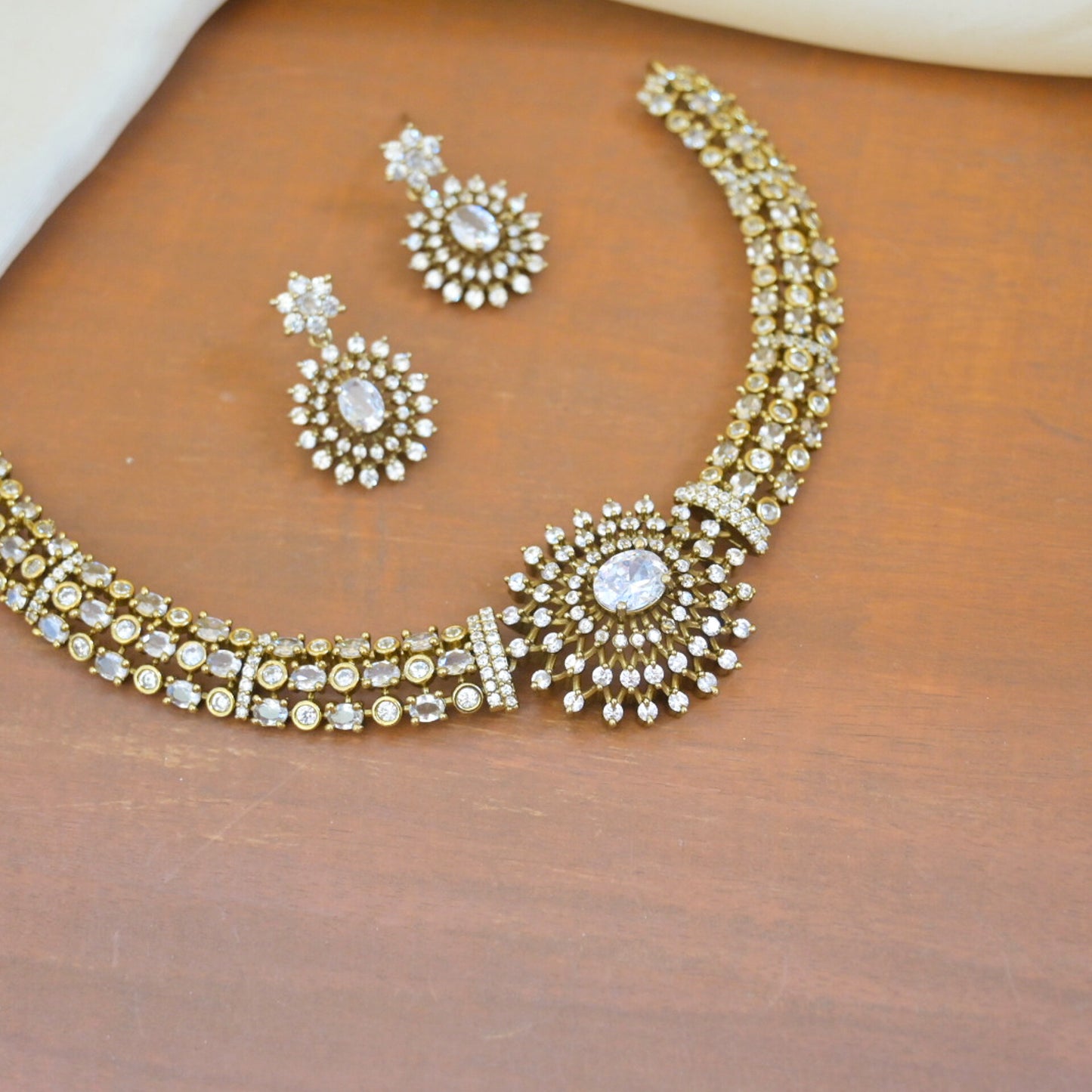 Samira Antique AD Collar Jewellery Set
