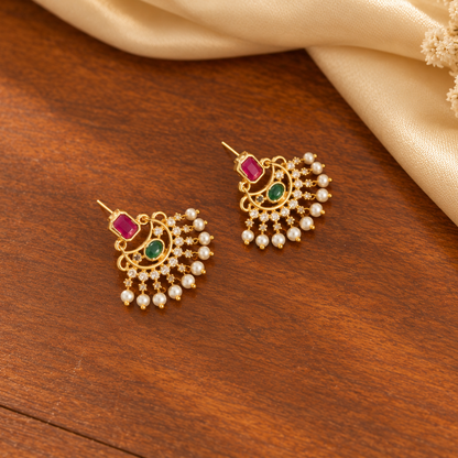 Suvidhi AD Pendant Set