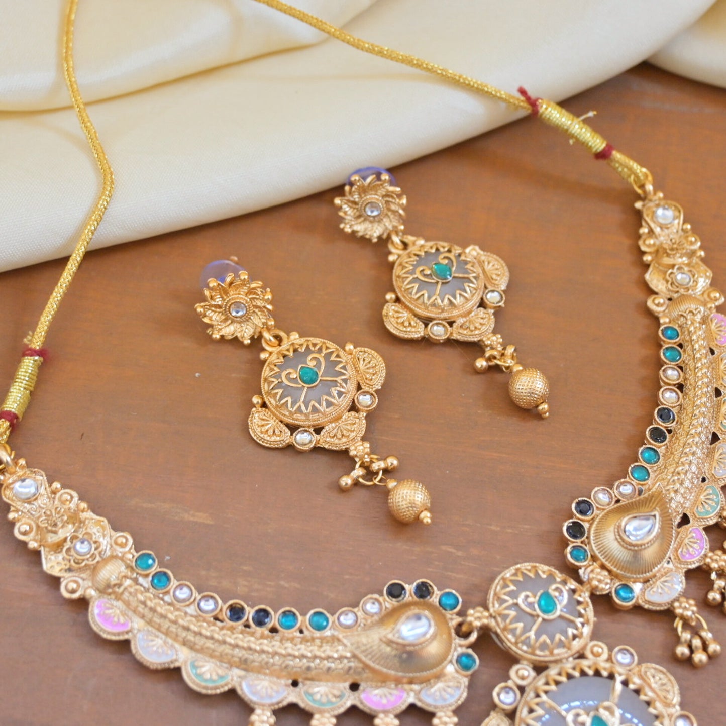 Niya Heritage Jewellery Set