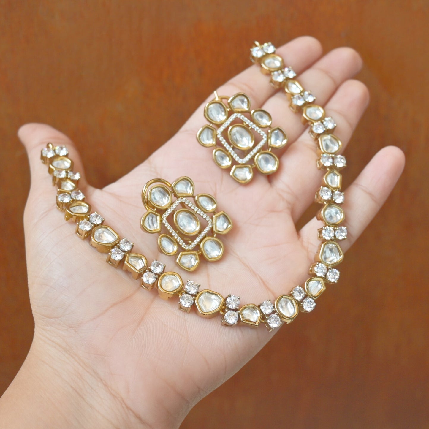 Zoha Polki Kundan Stylish Neckset with Earrings