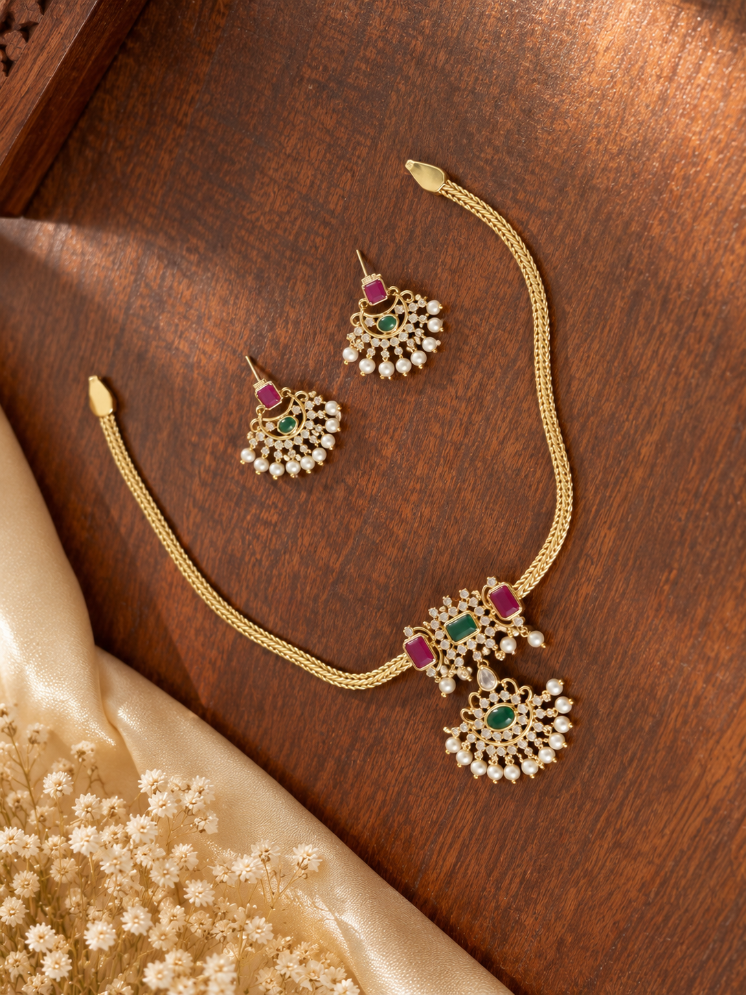 Suvidhi AD Pendant Set