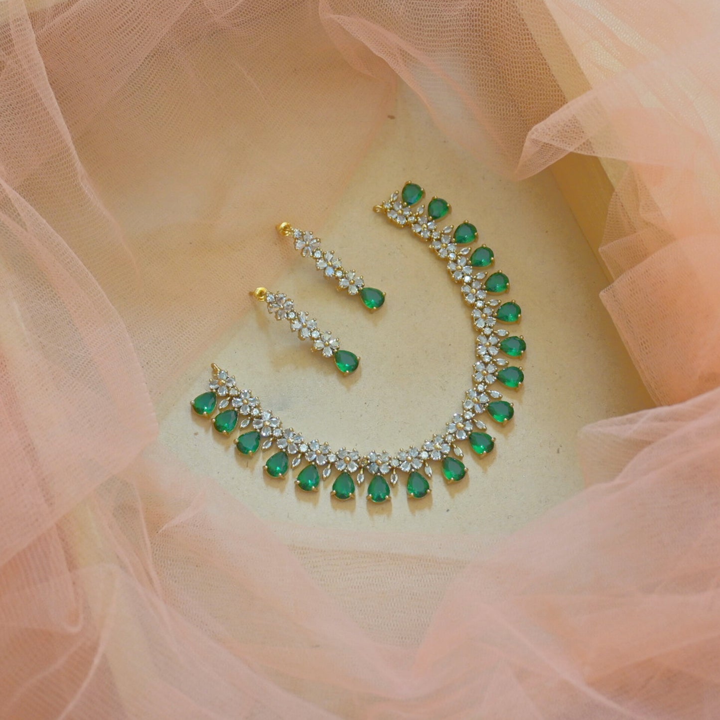 Tanishka AD Jewellery Set