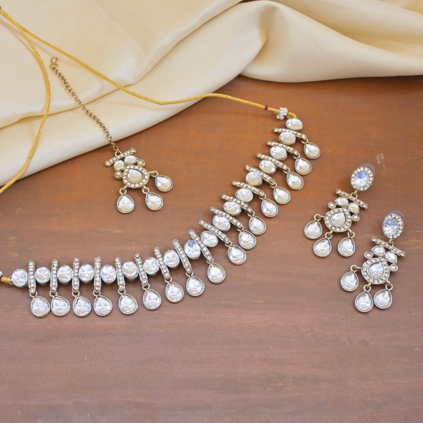 Twisha Polki Style Choker Set