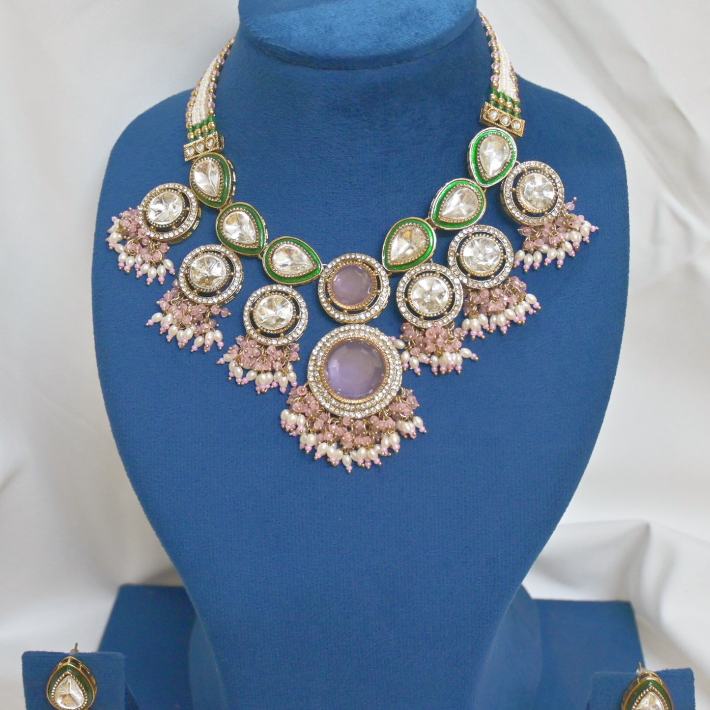 Viona Choker Necklace with Earrings Teeka