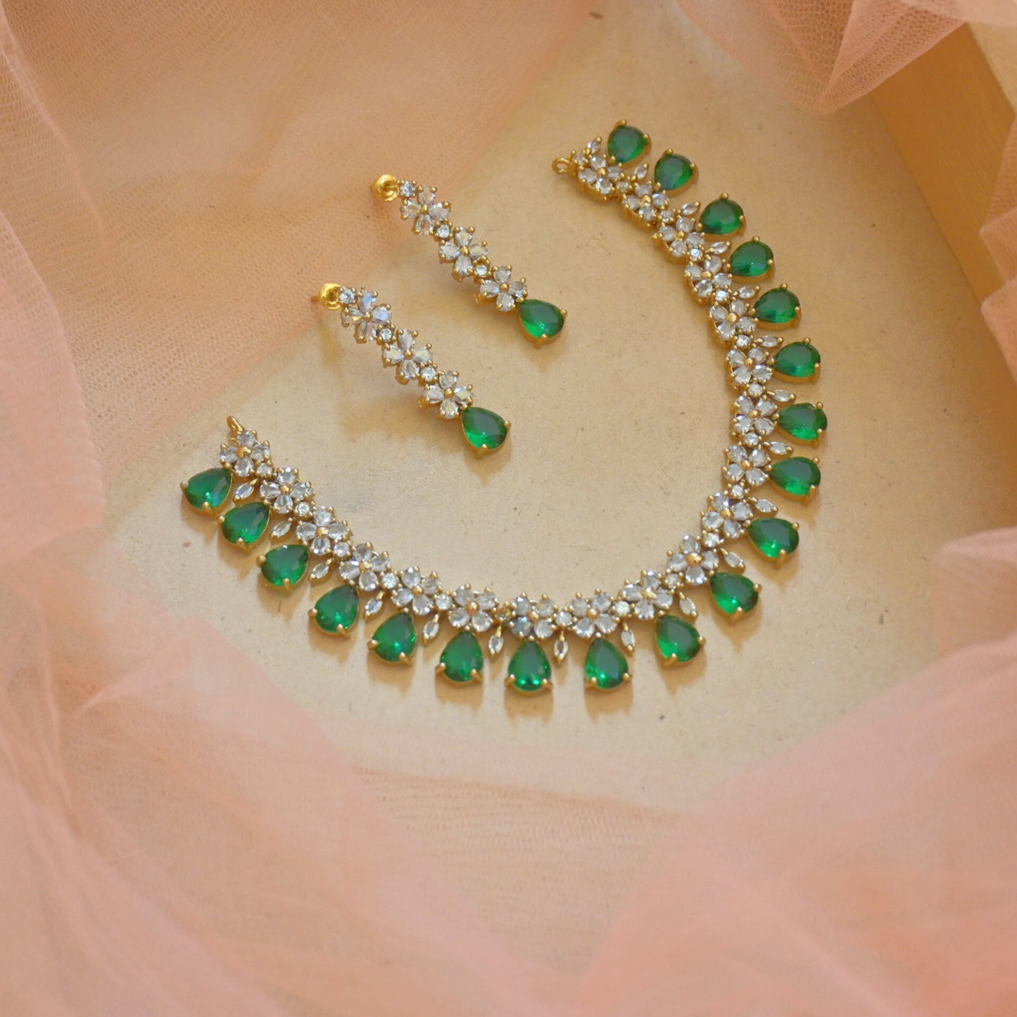 Tanishka AD Jewellery Set