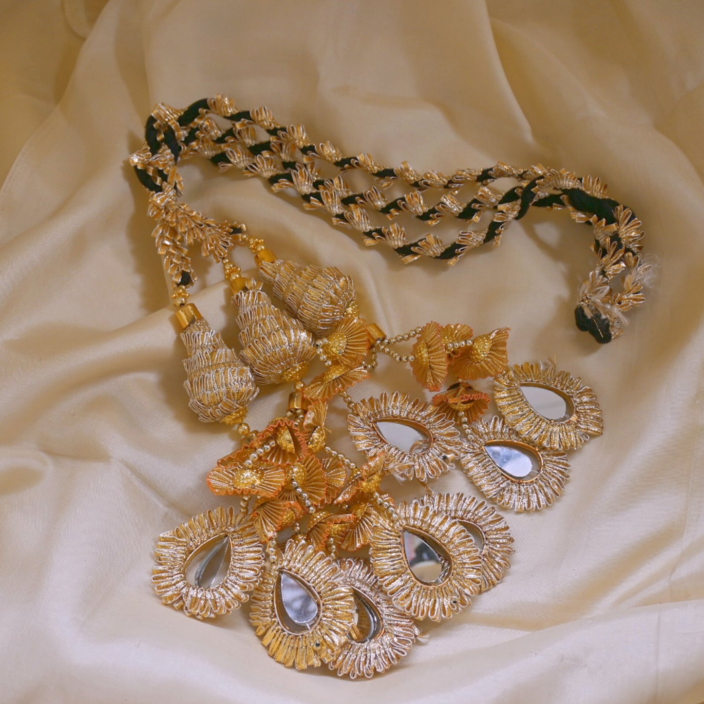Gold Lace Full Glam Paranda Hair Choti
